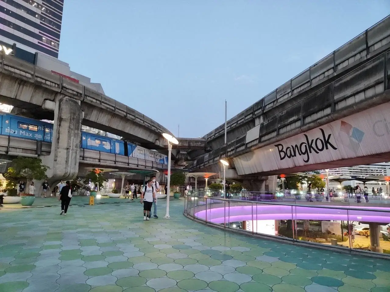 Siam Paragon & MBK CENTER