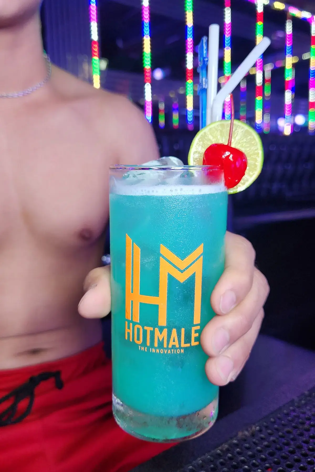 Hotmale Club