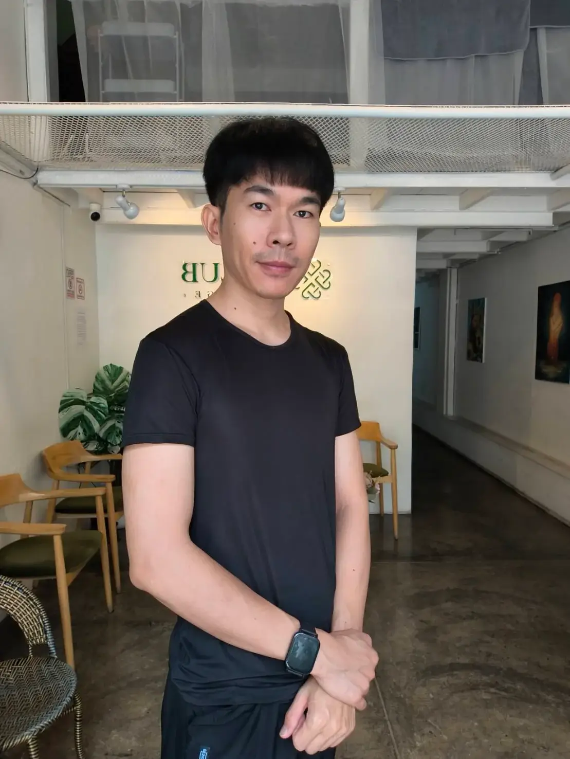 'Boys in 'L Club Massage