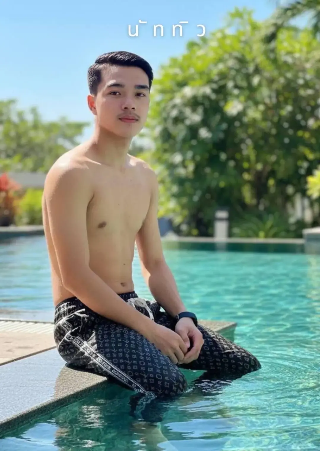 'Boys in 'MG Club Spa